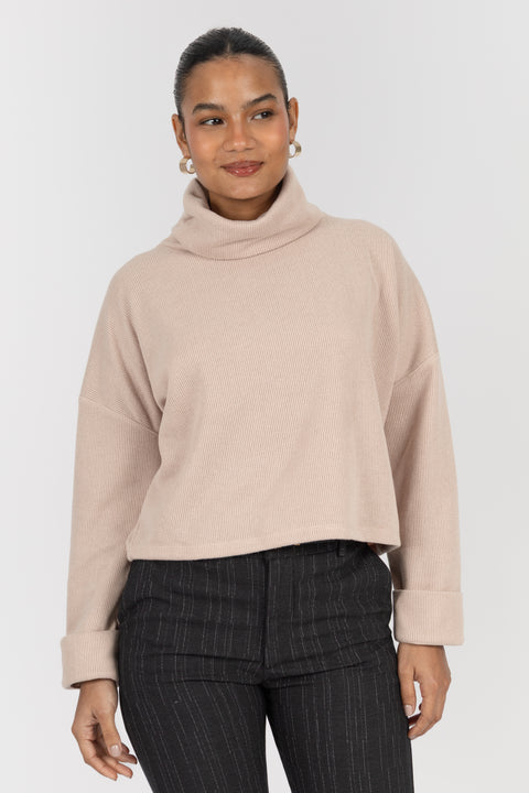 ⁠Chompa Kimmy - Beige